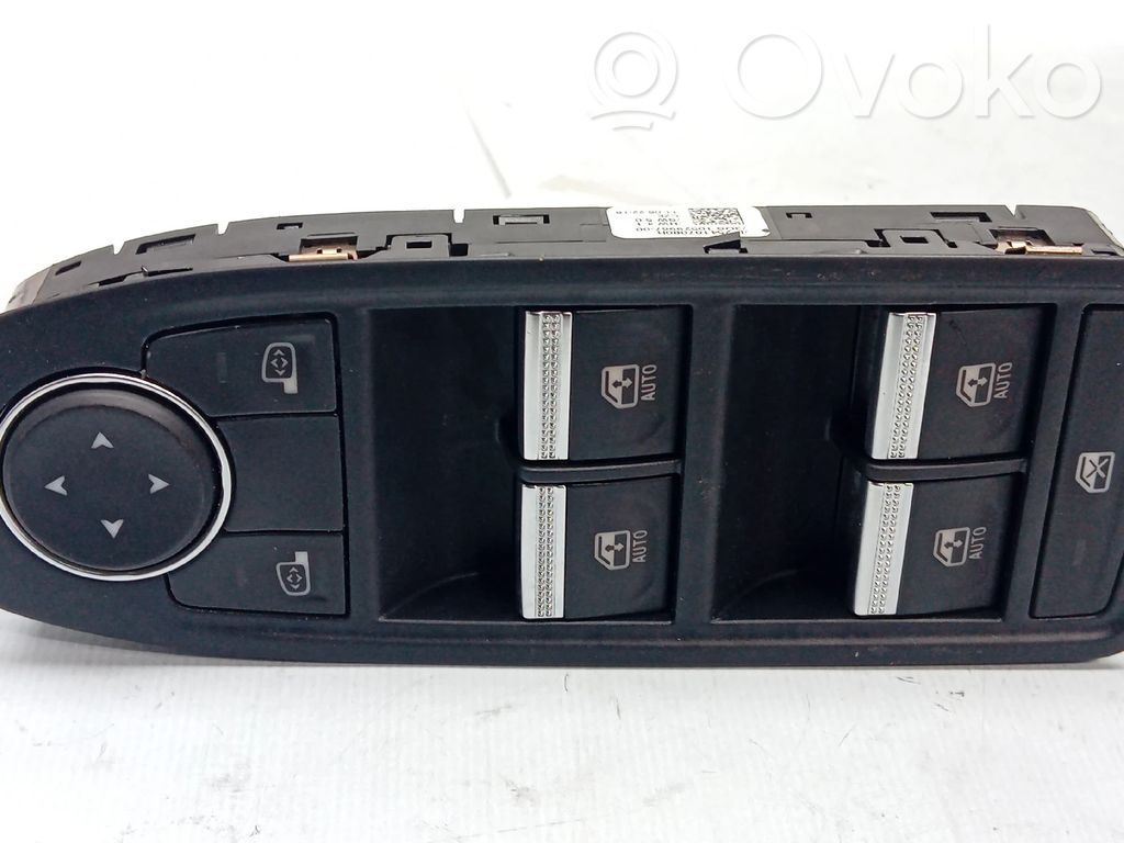 Renault Captur II Interrupteur commade lève-vitre
