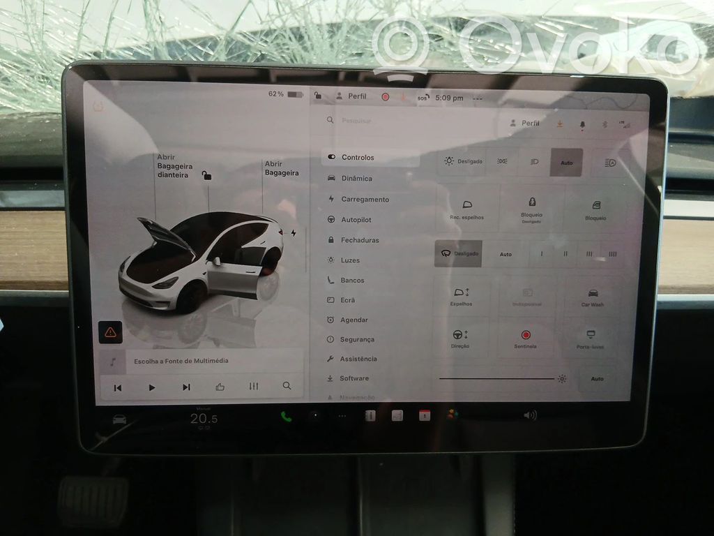 Tesla Model Y Monitor / wyświetlacz / ekran 