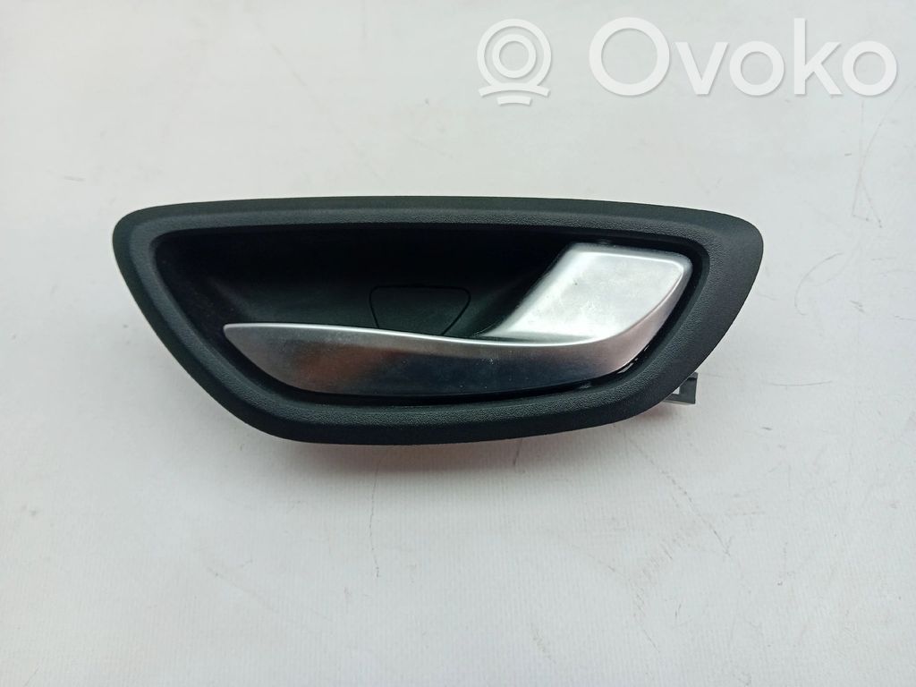 Manecilla interna puerta trasera   826725403R