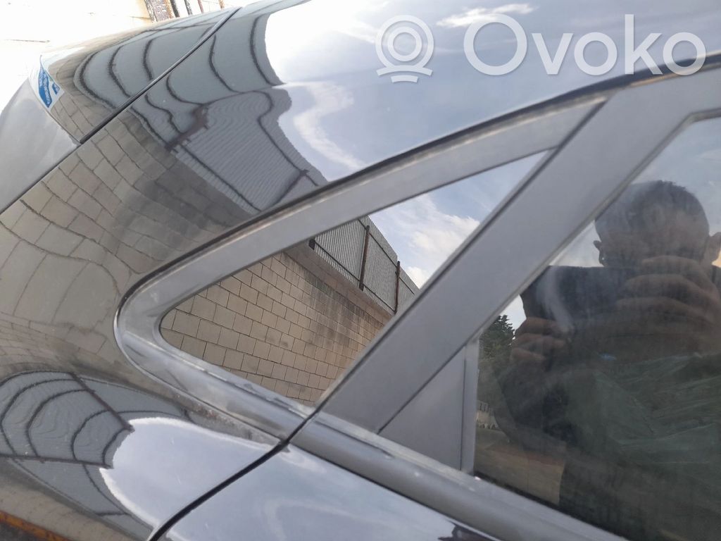Ford Puma Geam lateral spate 