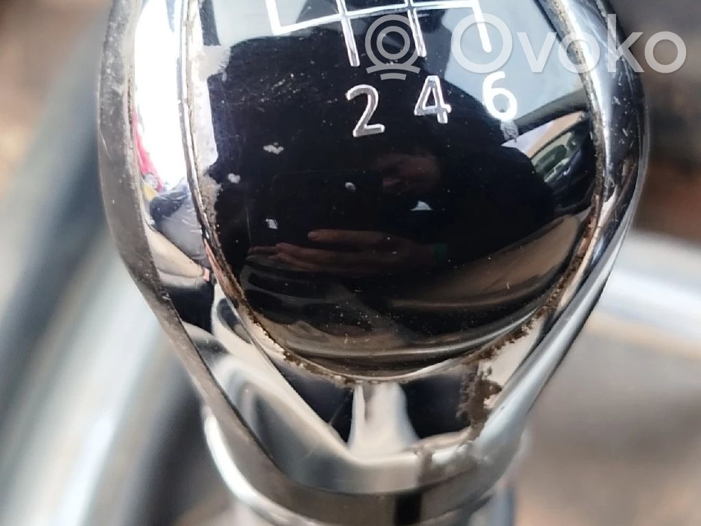 Nissan Qashqai Vaihteenvalitsimen kytkin/nuppi