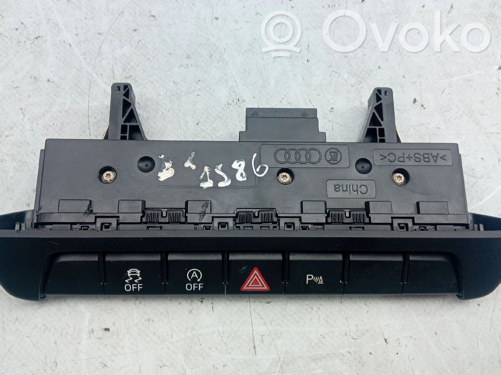 Audi A1 Botón interruptor de luz de peligro 