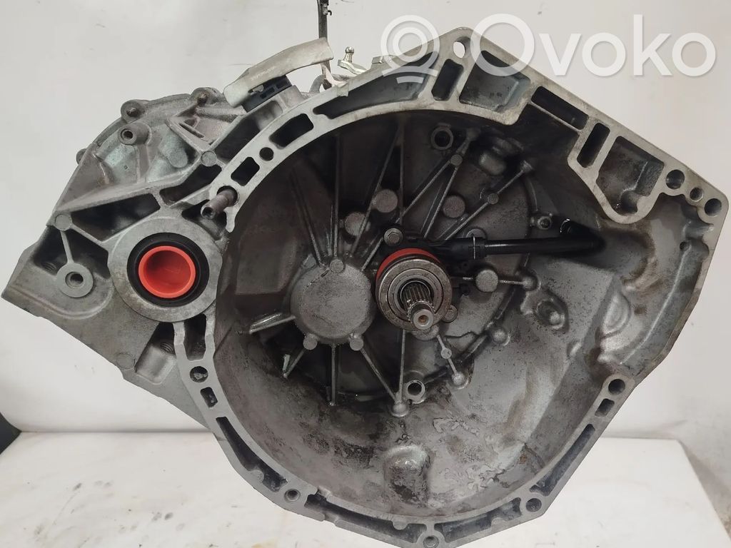 Nissan Juke I F15 Cutie viteze manuală cu 5 trepte 