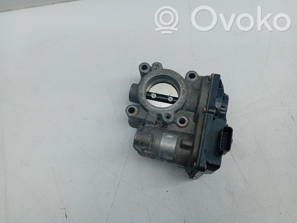 Nissan Juke I F15 Przepustnica elektryczna 