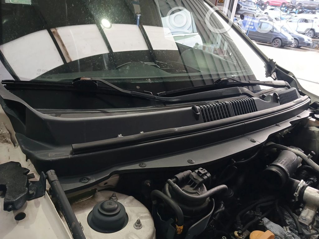 Chevrolet Captiva Apărătoare ștergătoare 