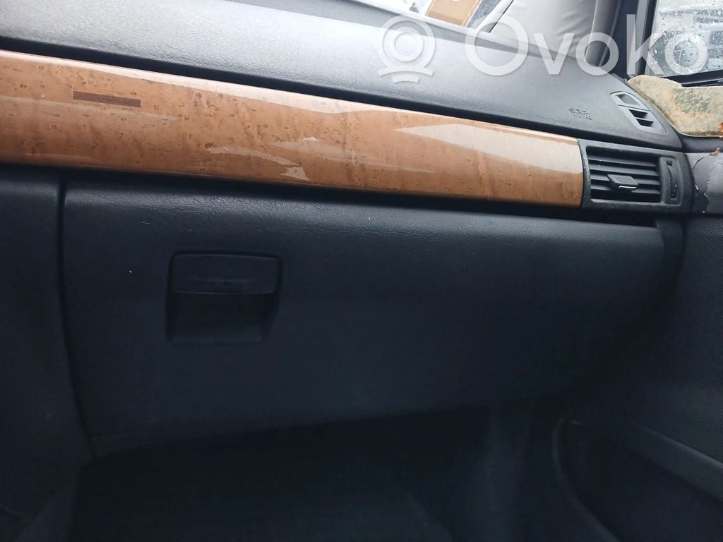 Renault Vel Satis Cutie mănuși 