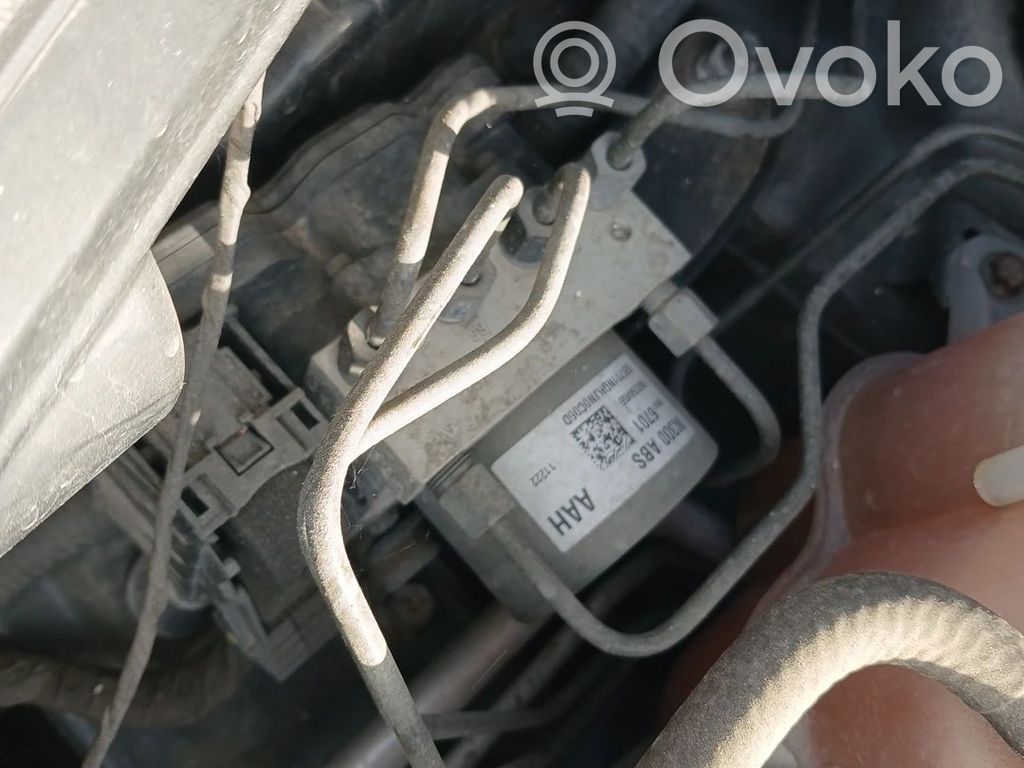 Unidad de control/módulo del ABS   95996701