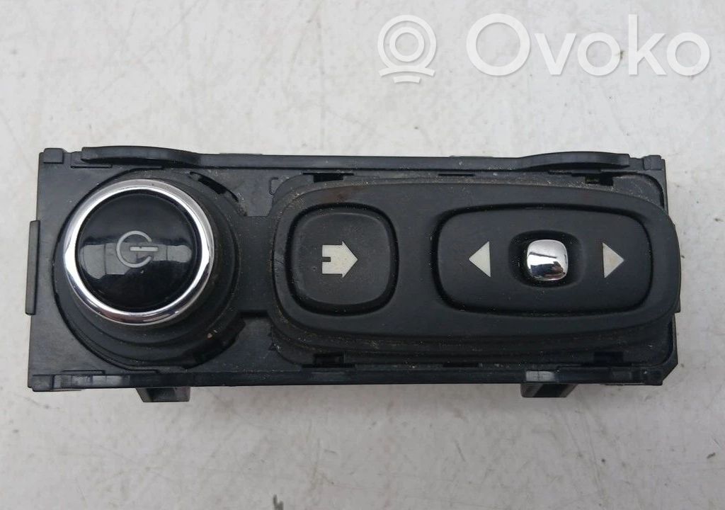 Interruttore/pulsante di controllo multifunzione   253B08825R