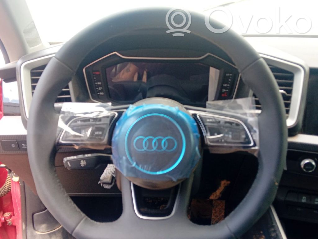 Audi A1 Ohjauspyörä 