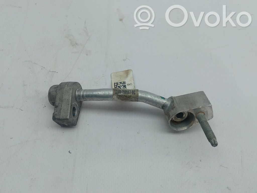 Ilmastointilaitteen putki (A/C)   LX6H19D567BC