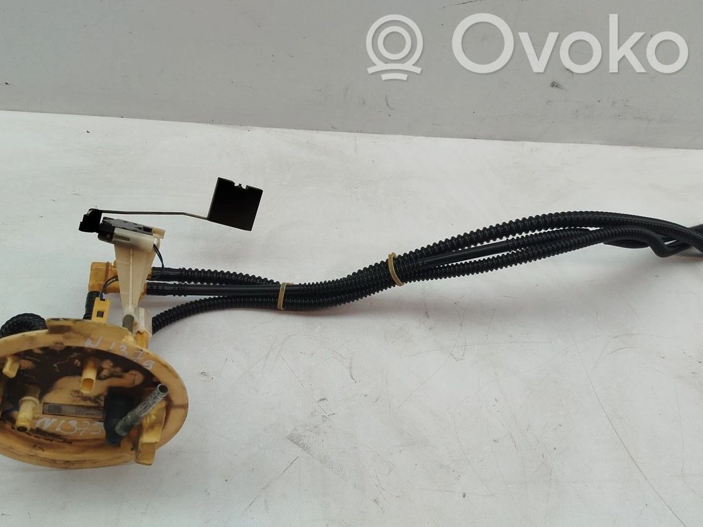 Bomba interna de combustible   A2124700794