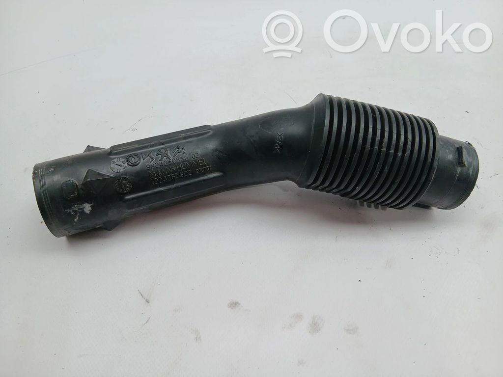 Peugeot 208 II Conductă/furtun admisie aer 