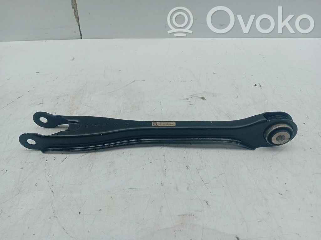 Mercedes-Benz C W206 Braccio di controllo sospensione posteriore