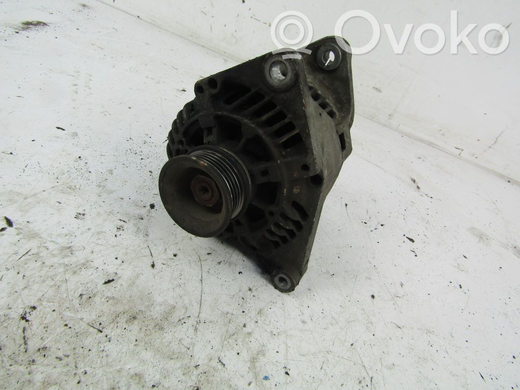 Audi A4 S4 B5 8D Ģenerators 