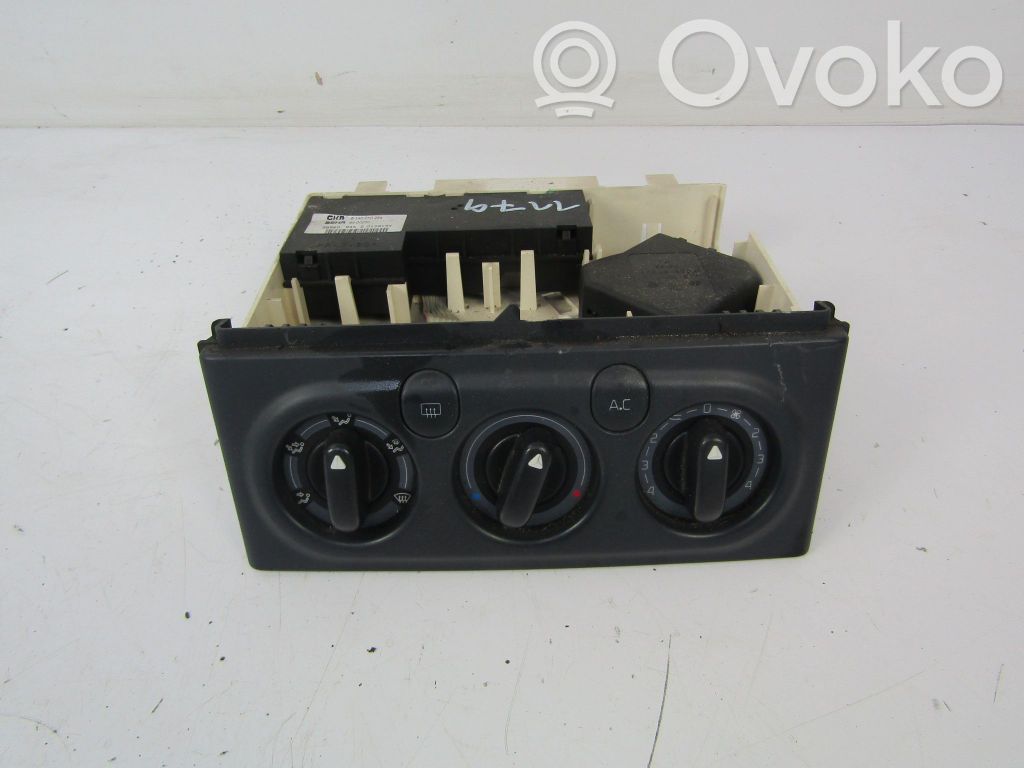 Renault Laguna I Air conditioning/heating control unit 