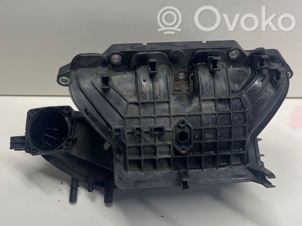 Volkswagen PASSAT B7 Kolektor ssący 