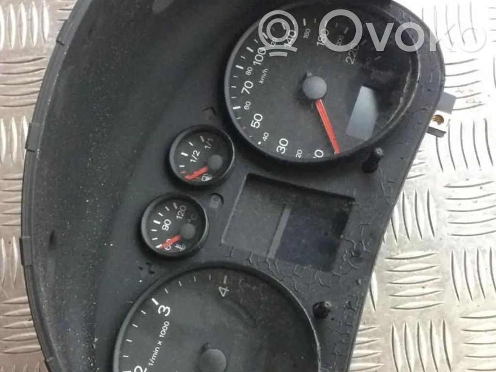 Audi A2 Speedometer (instrument cluster) 