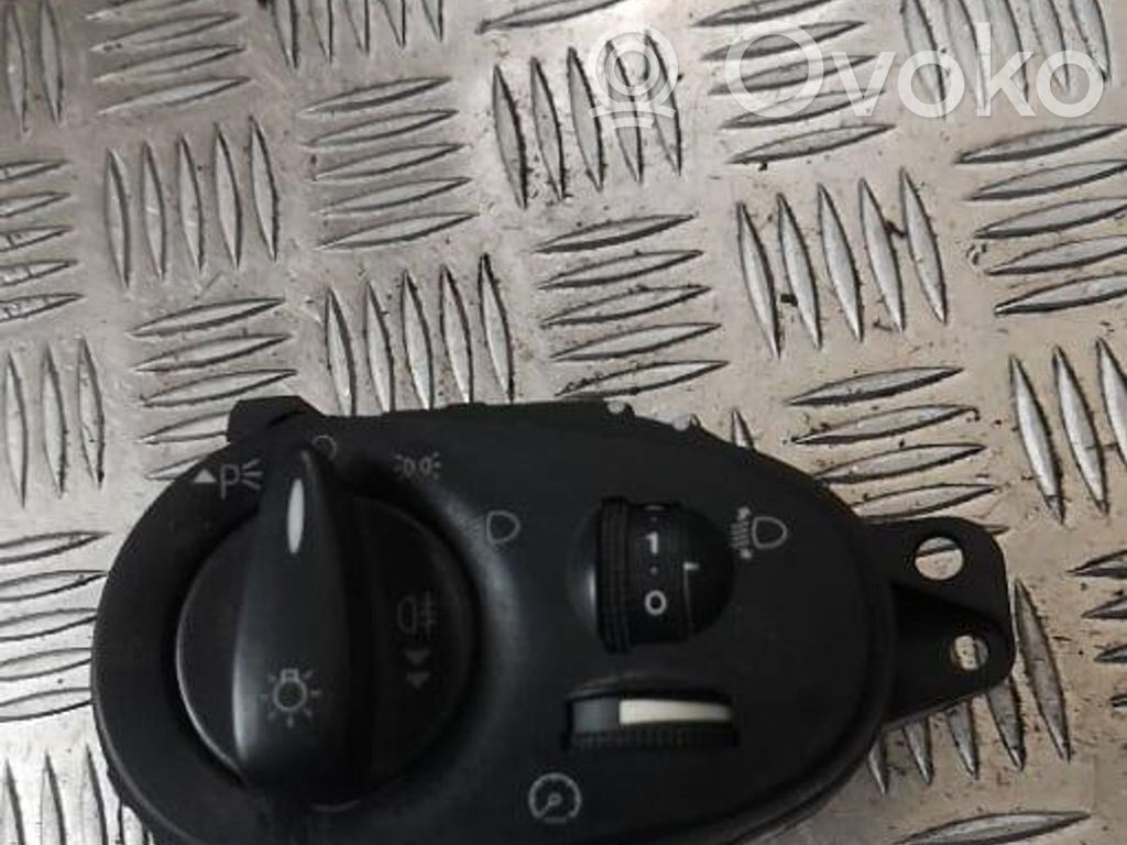 Ford Focus Light switch 
