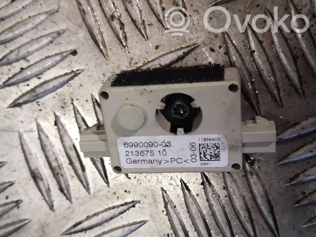 Antenas pastiprinātājs   699009003