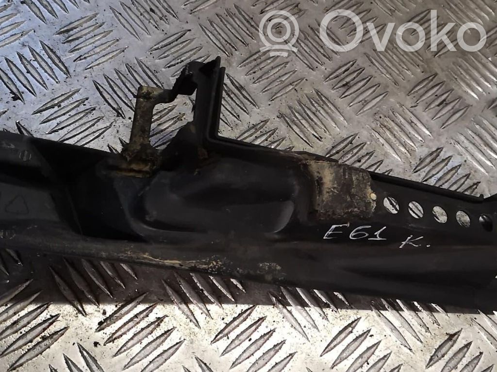 BMW 5 E60 E61 Air intake duct part 
