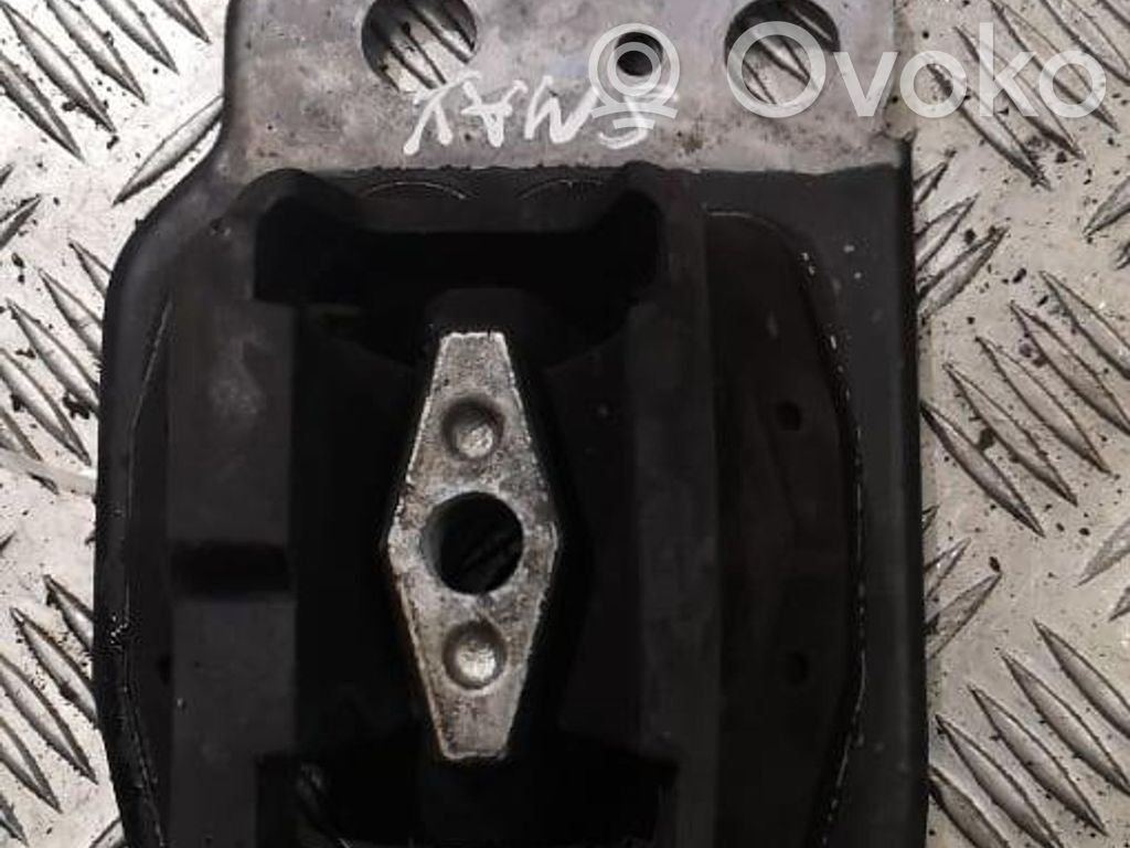 Ford S-MAX Engine mount bracket 
