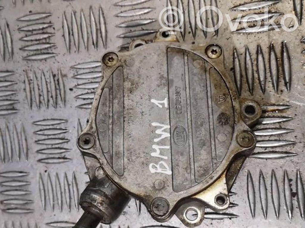 BMW 1 E81 E87 Vacuum pump 
