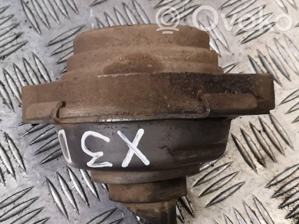 BMW X3 E83 Engine mount bracket 