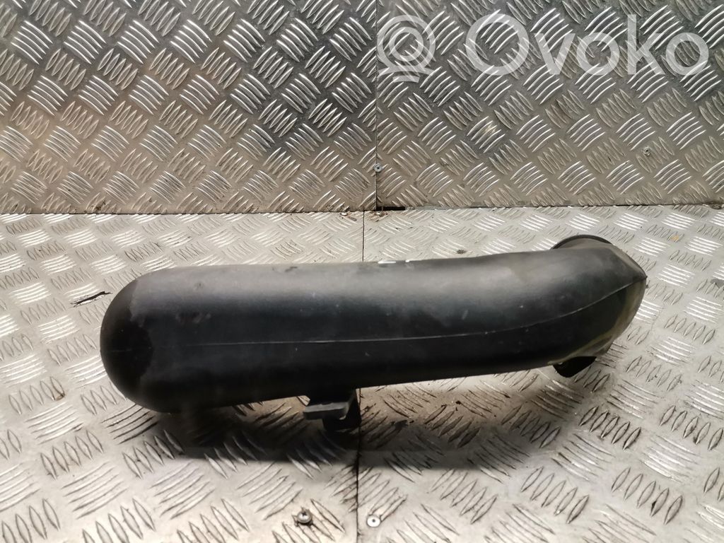 Land Rover Freelander 2 - LR2 Intercooler hose/pipe 