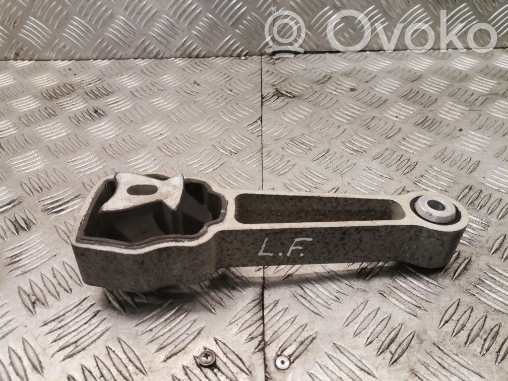 Land Rover Freelander 2 - LR2 Engine mount bracket 