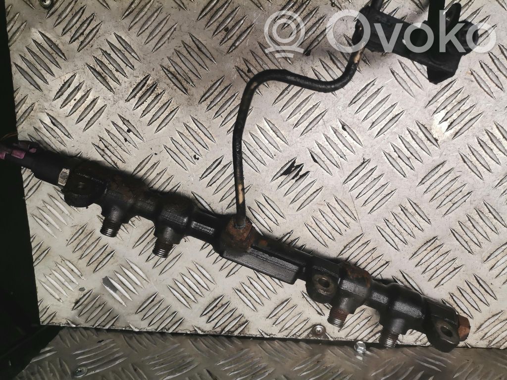 Ford Mondeo Mk III MONOINJEKTORI 