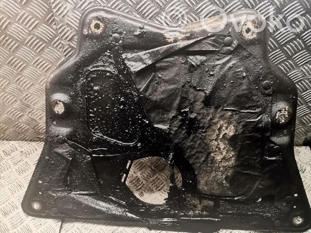 BMW X5 E70 Engine splash shield/under tray 