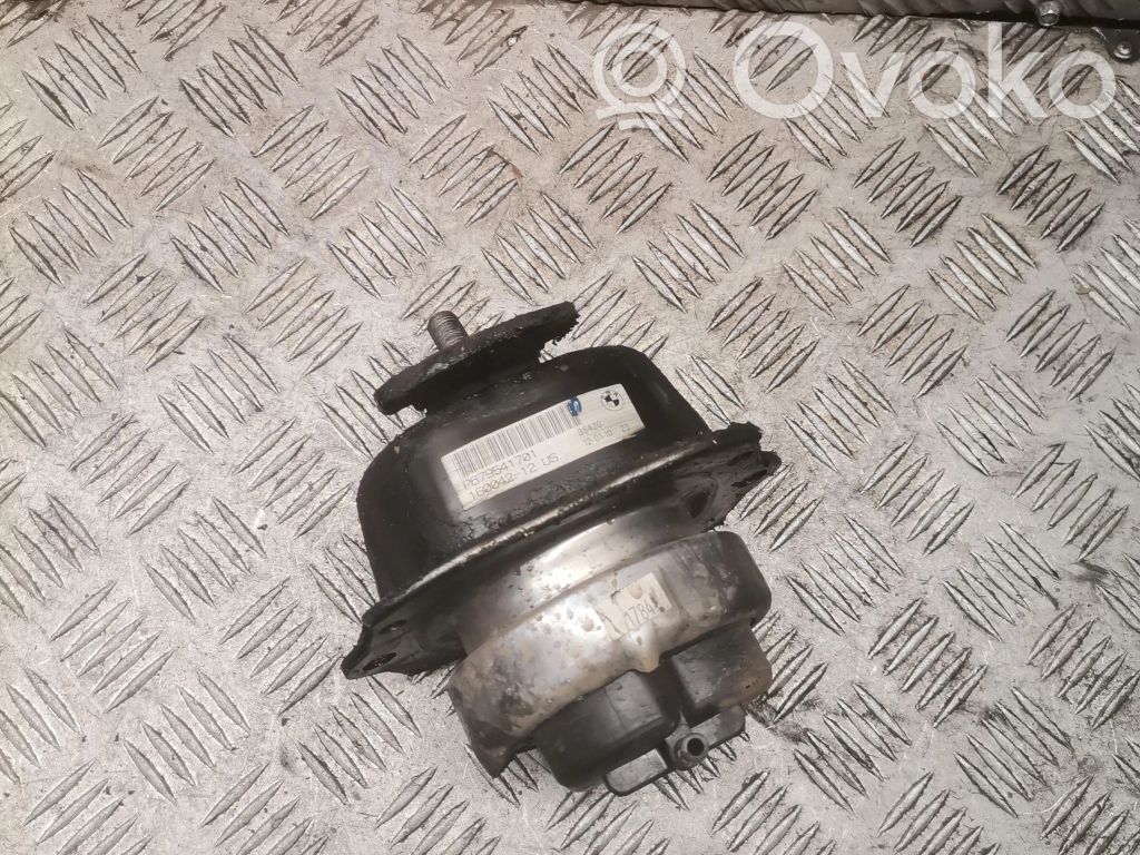BMW X5 E70 Engine mount bracket 