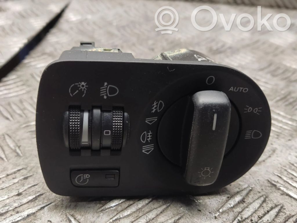 Audi A3 S3 8P Light switch 