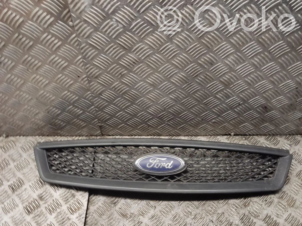 Ford Focus Grotelės viršutinės 