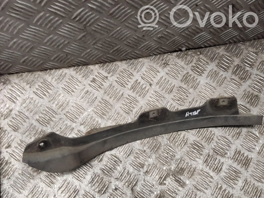 Eturoiskeläppä   8K0853887A