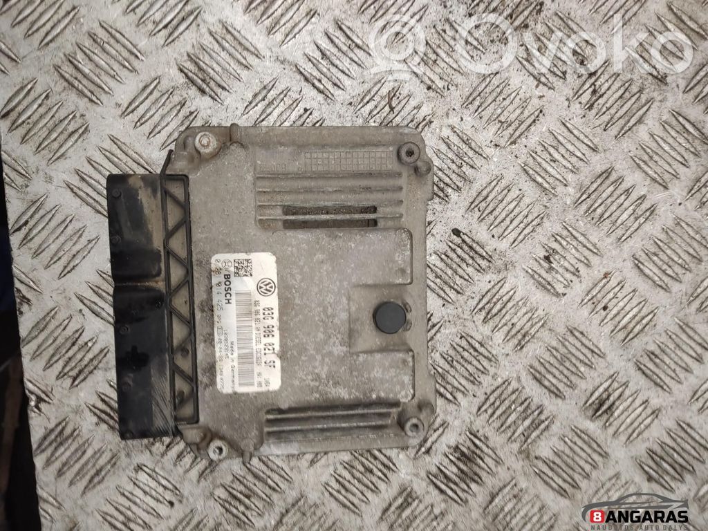 Seat Leon (1P) Engine control unit/module 