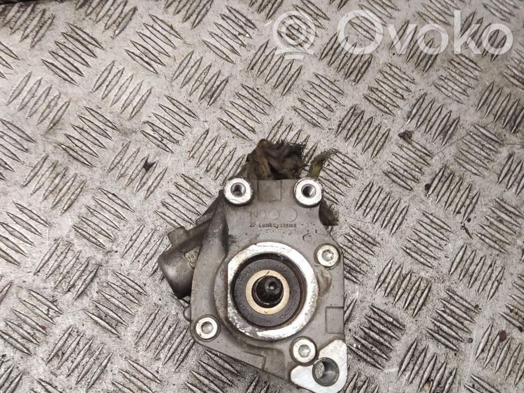 Power steering pump   4E0145156D