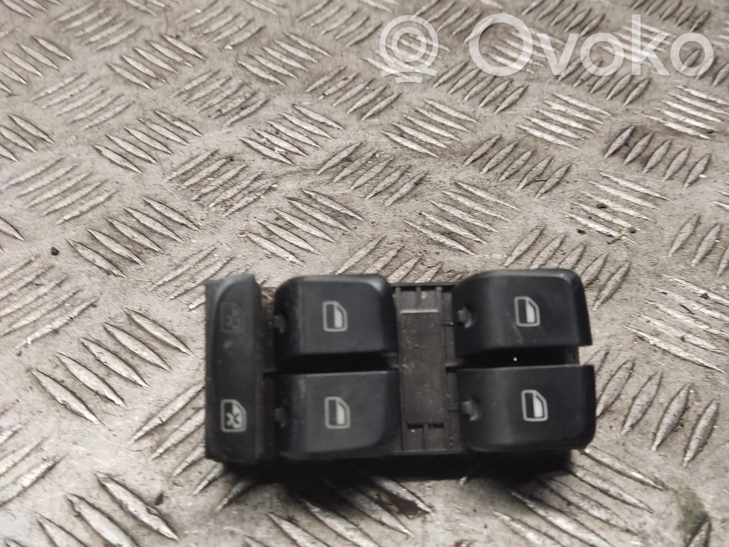 Audi A4 S4 B8 8K Electric window control switch 