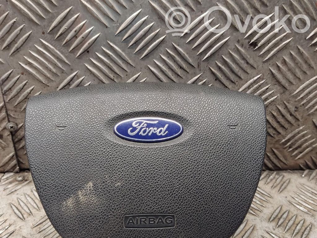 Ford Focus Vairo oro pagalvė 