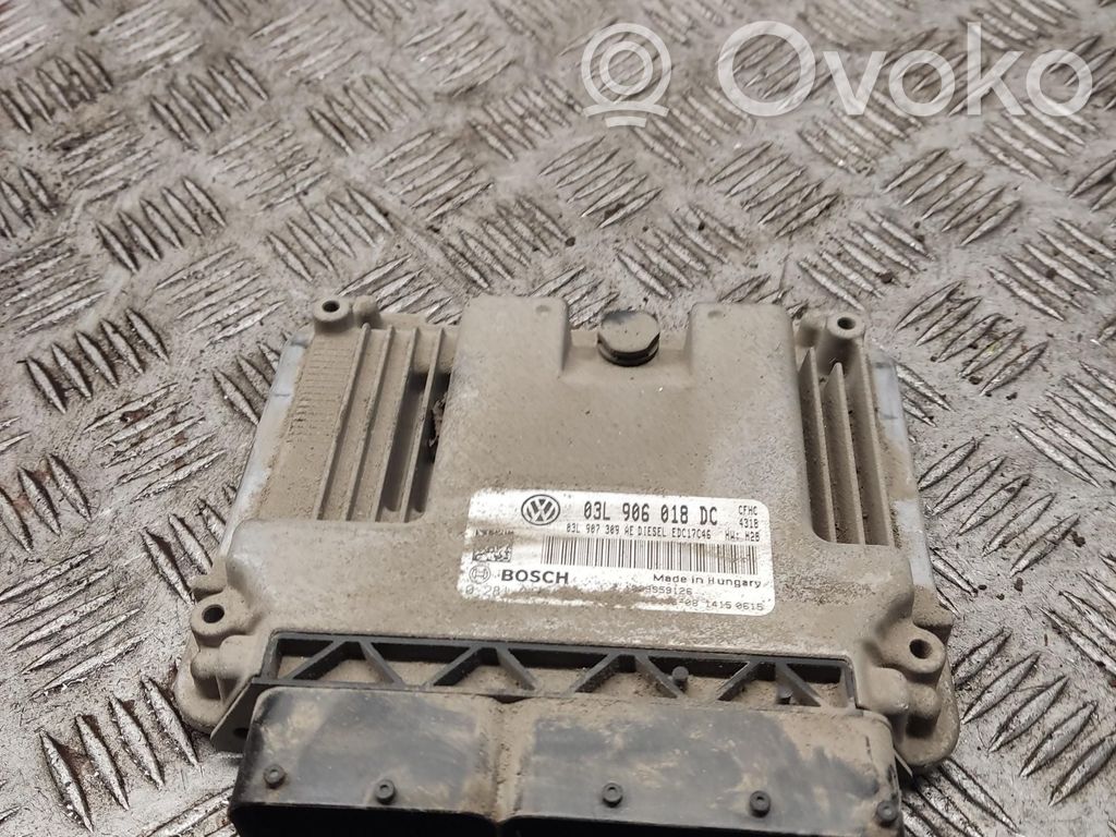 Volkswagen Caddy Engine control unit/module 