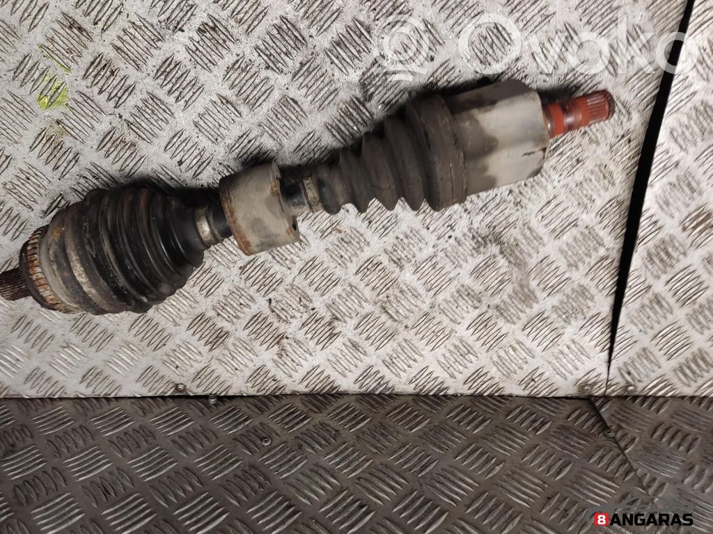 Priekinis pusašis   P8689210