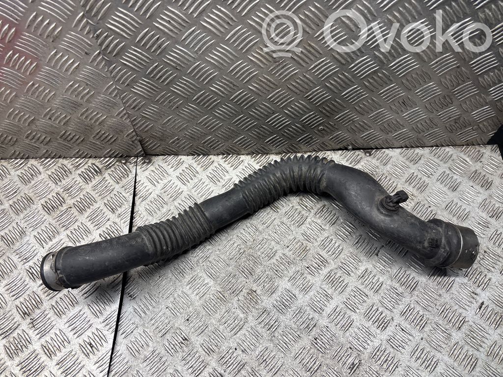 Intercooler hose/pipe   7797481,11564310,1564310