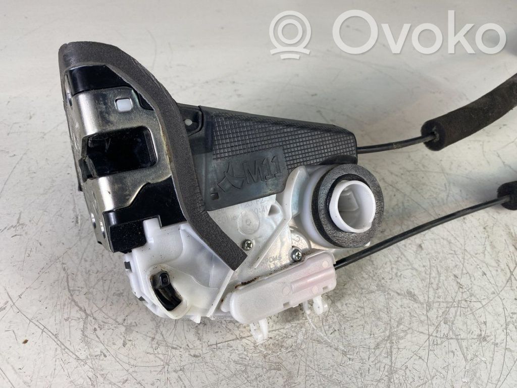 Rear door lock   61035AL110,61035AL111