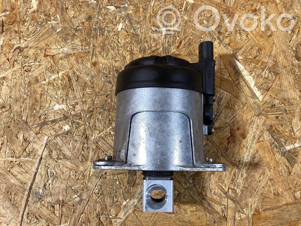 Porsche 911 992 Engine mount bracket 