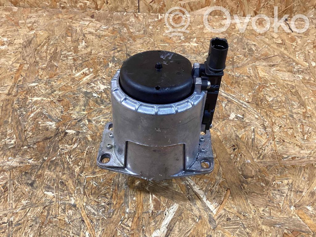 Porsche 911 992 Engine mount bracket 