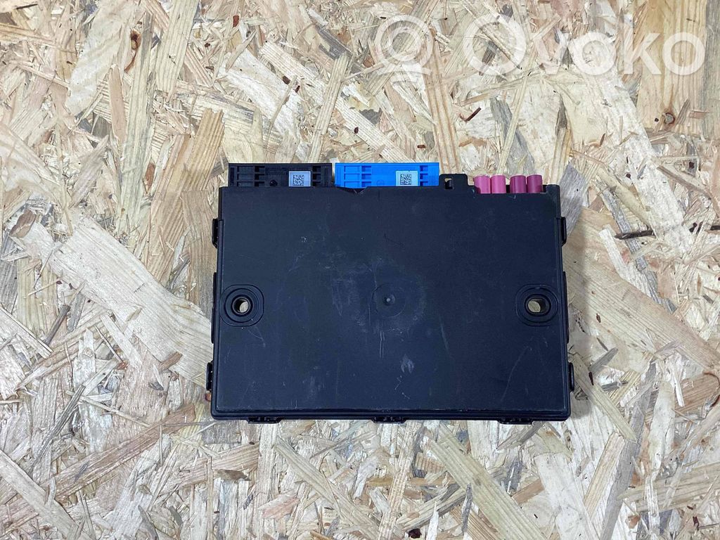 Porsche Cayenne (9Y0 9Y3) Gateway control module 