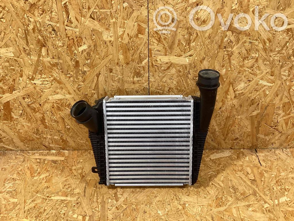Porsche Panamera (971) Chłodnica powietrza doładowującego / Intercooler 