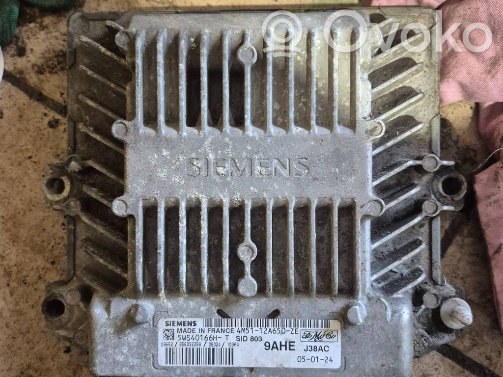 Ford C-MAX I Engine control unit/module 