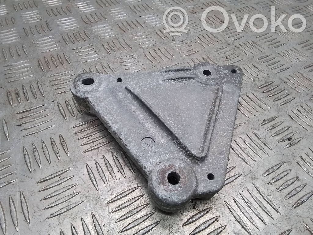 Opel Meriva B A/C compressor mount bracket 