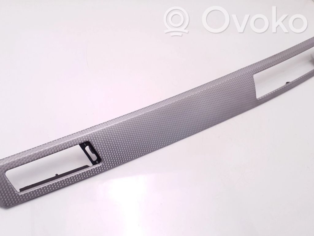 BMW 5 E60 E61 Kita salono detalė 
